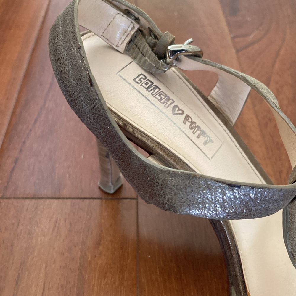 Coach Poppy 3.5 inch heels Sandal Gold - Picture 10 of 12